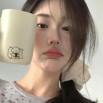 第二个月亮 在线观看封面